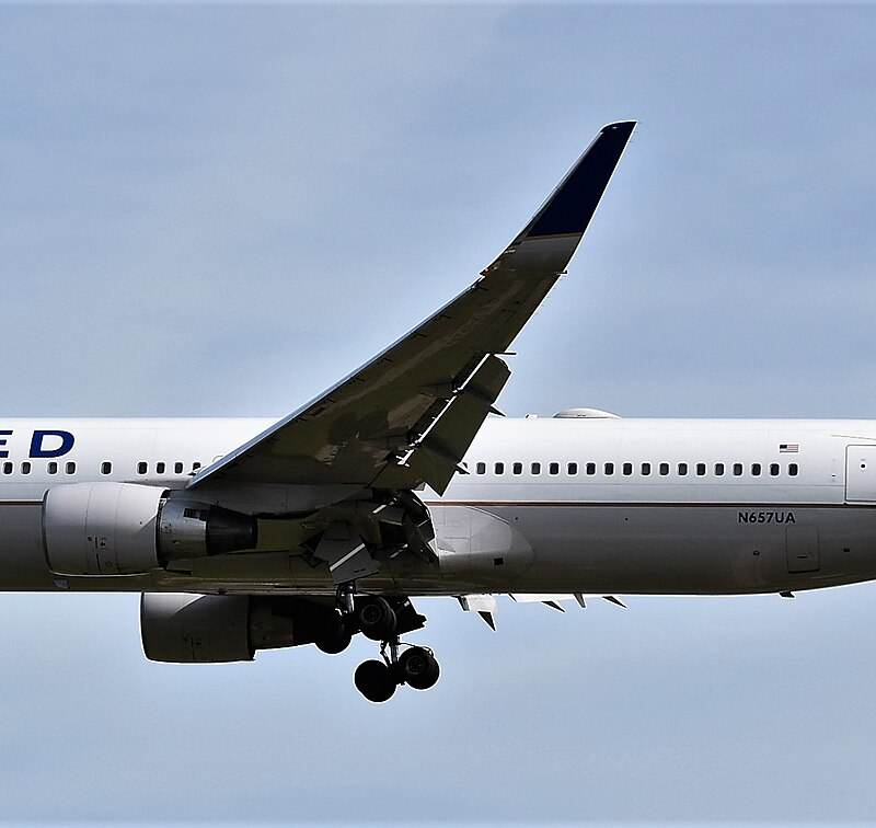 N657UA - Boeing