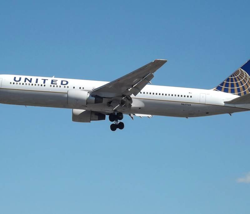 N657UA - Boeing