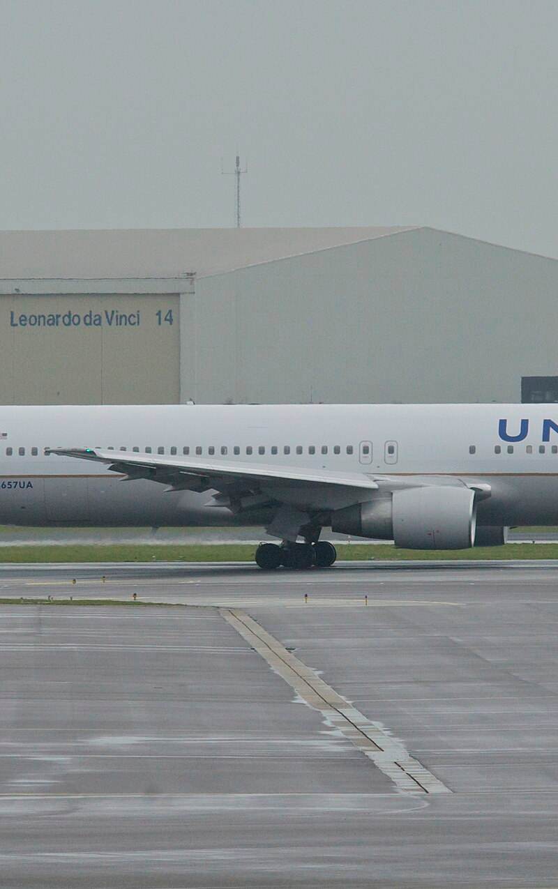 N657UA - Boeing