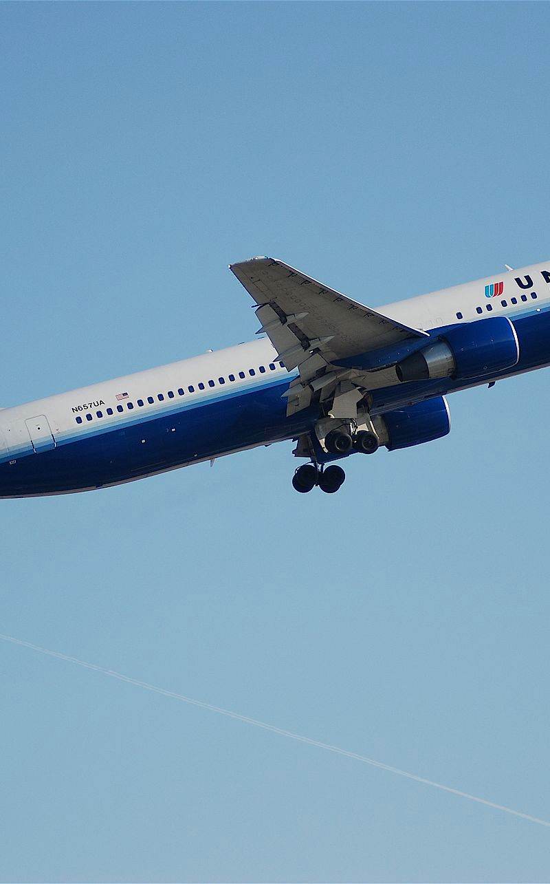 N657UA - Boeing