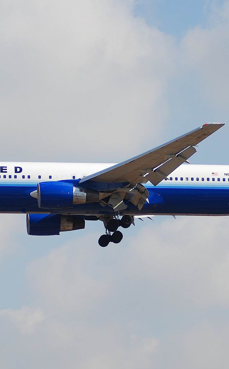 N657UA - Boeing