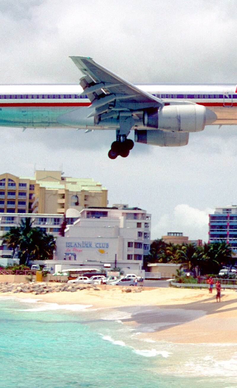 N658AA - Boeing