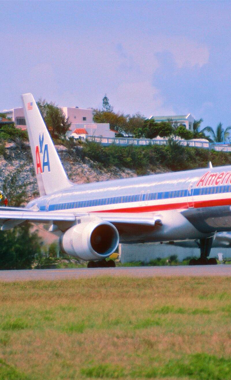 N658AA - Boeing