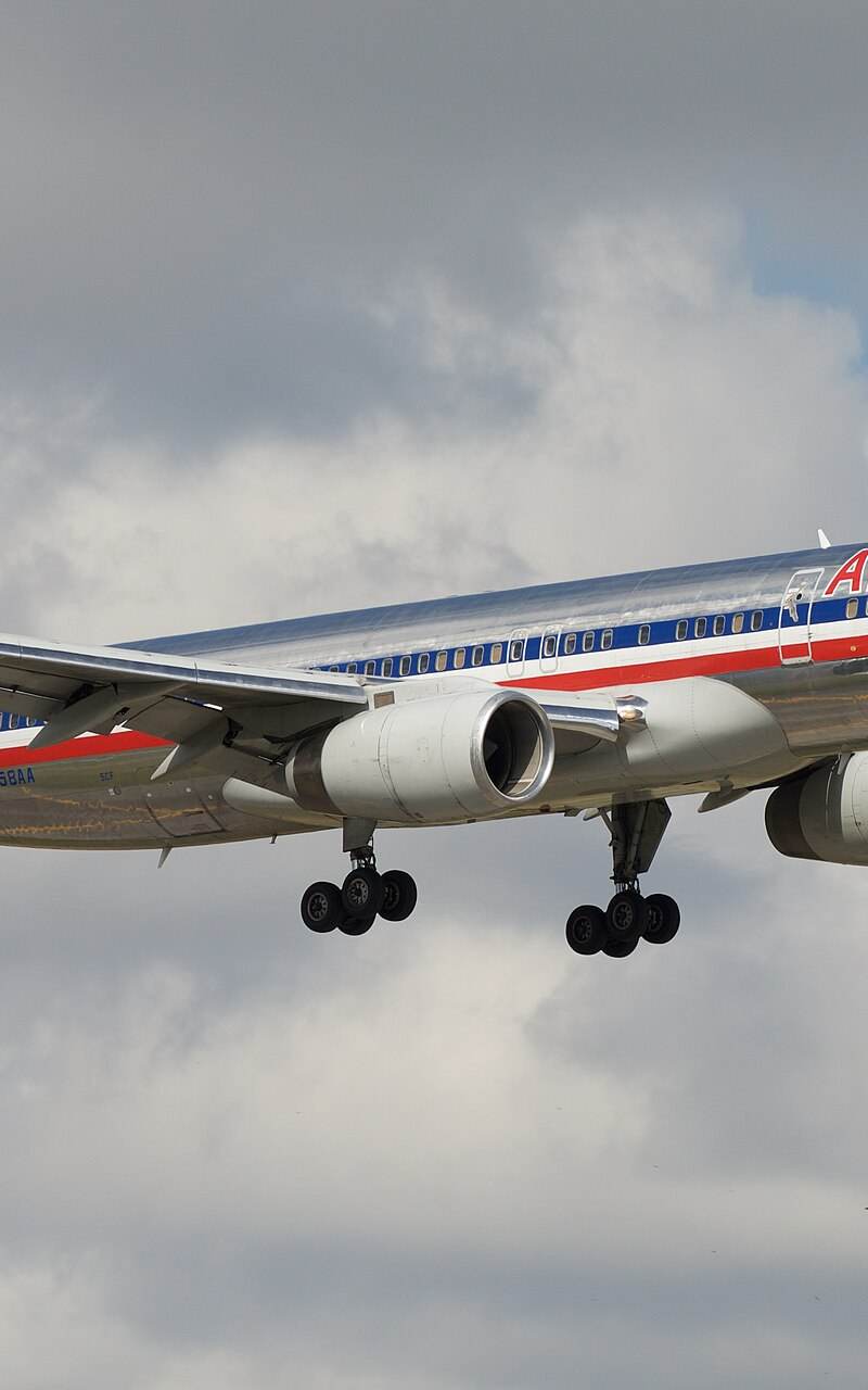 N658AA - Boeing