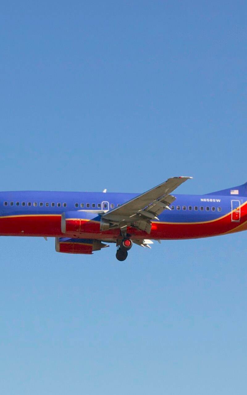 N658SW - Twin-engine aircraft