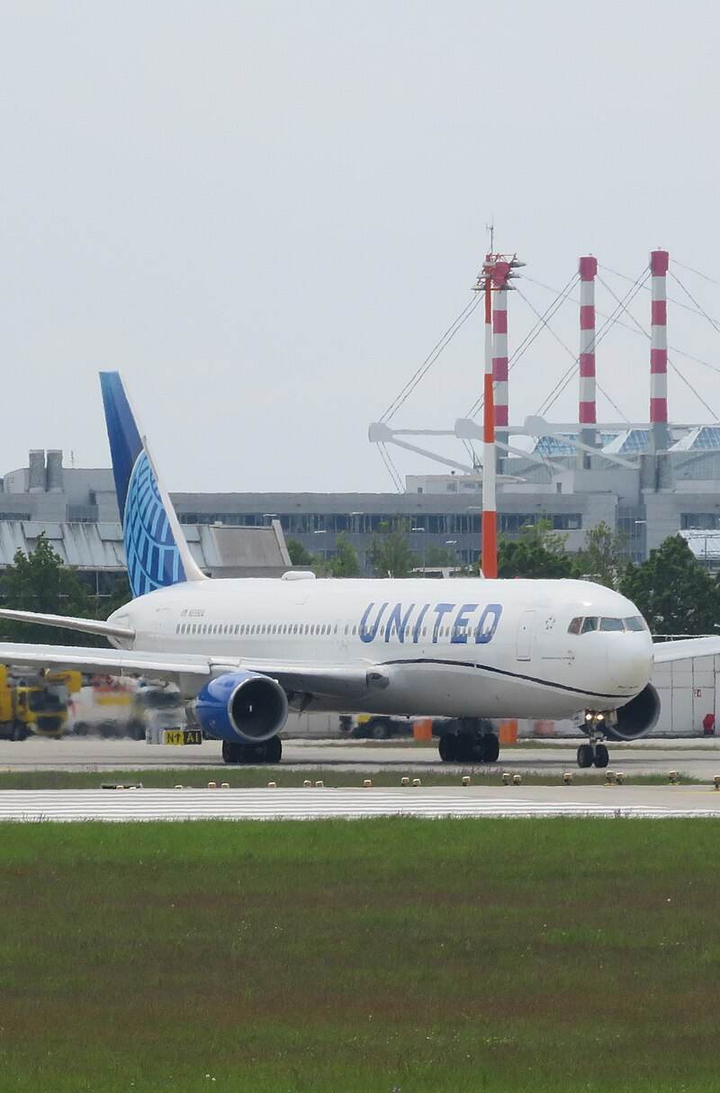 N659UA - Boeing