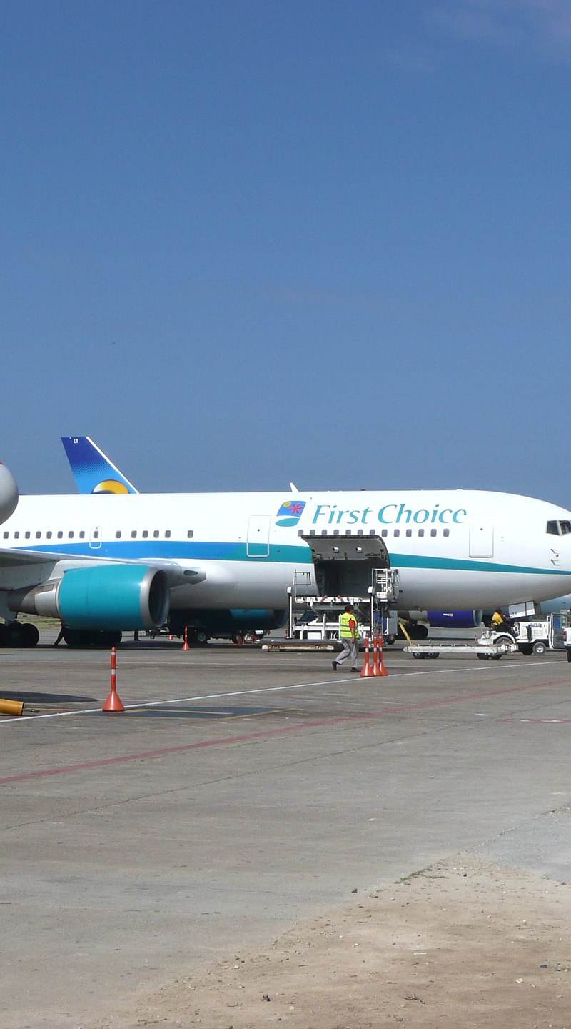 N662AA - Aircraft