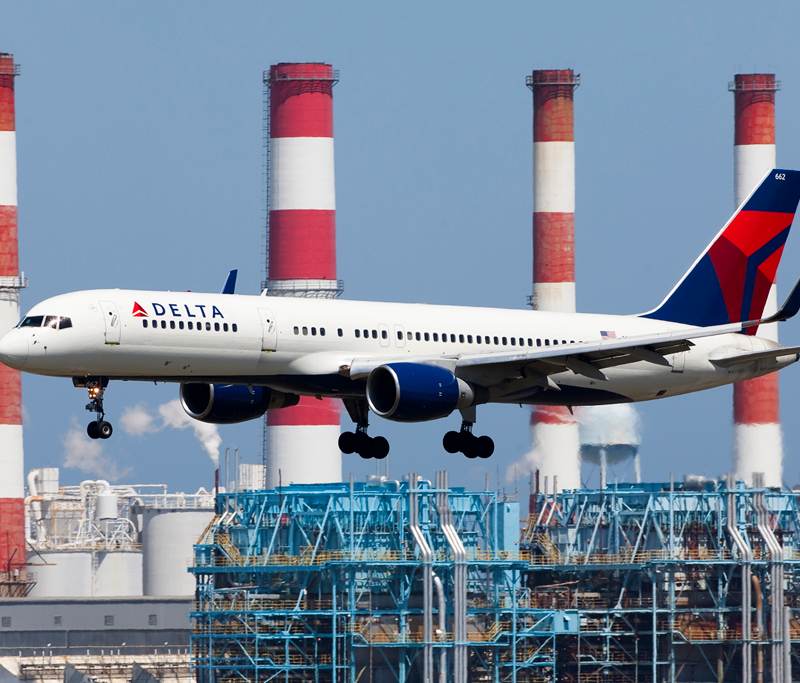 N662DN - Twin-engine aircraft