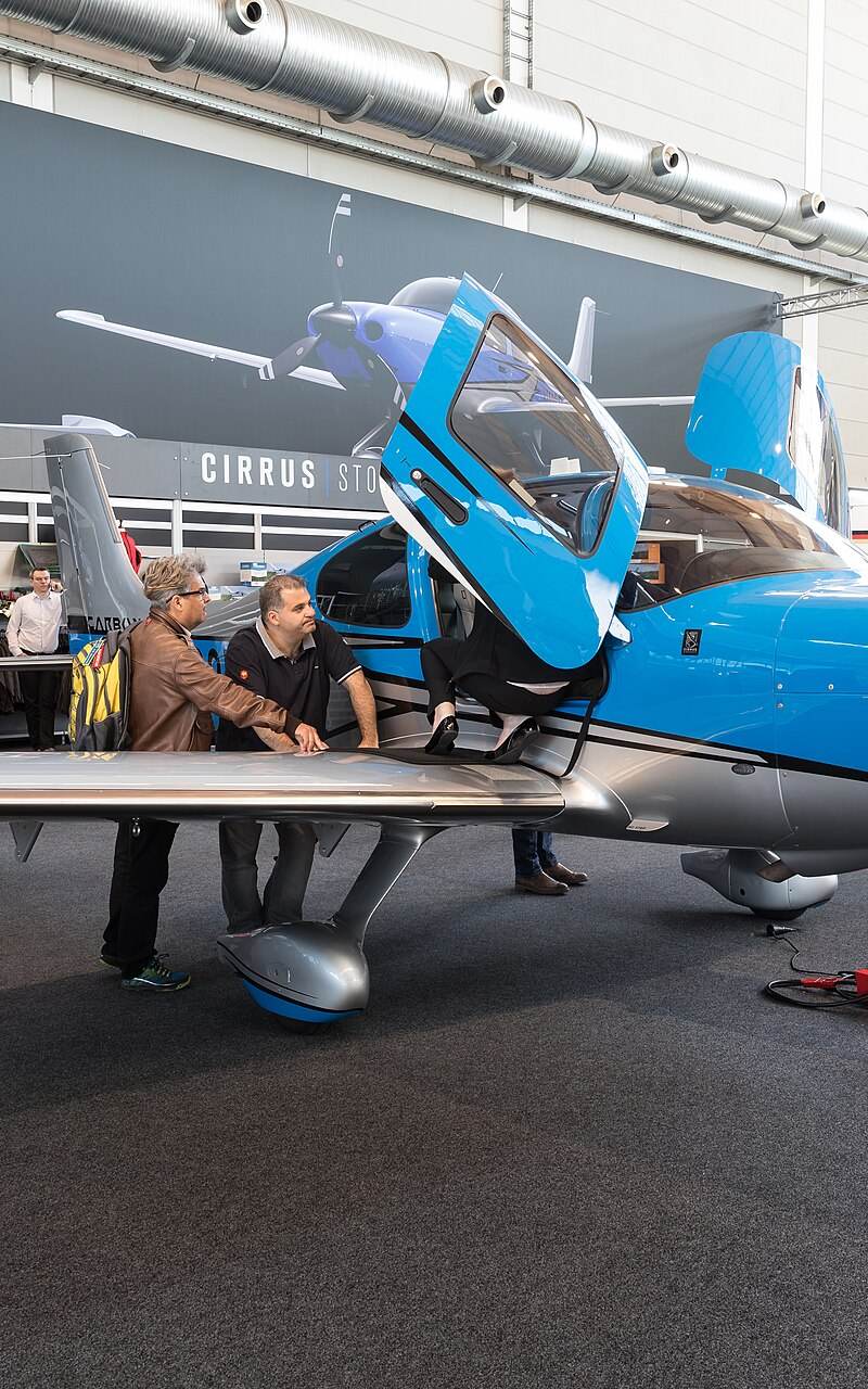 N662DP - Cirrus