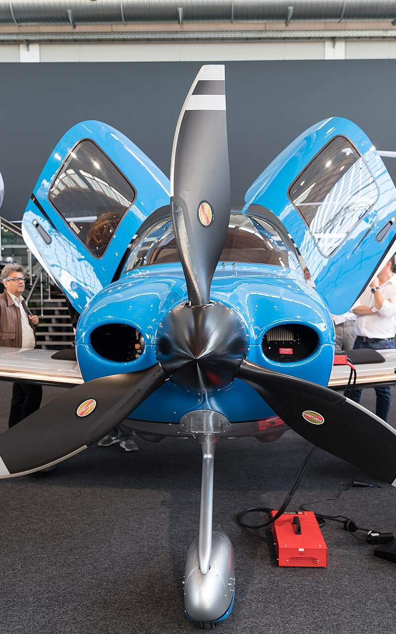 N662DP - Cirrus