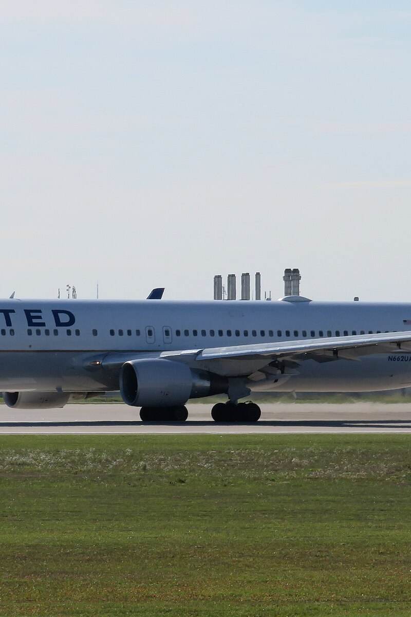 N662UA - Boeing