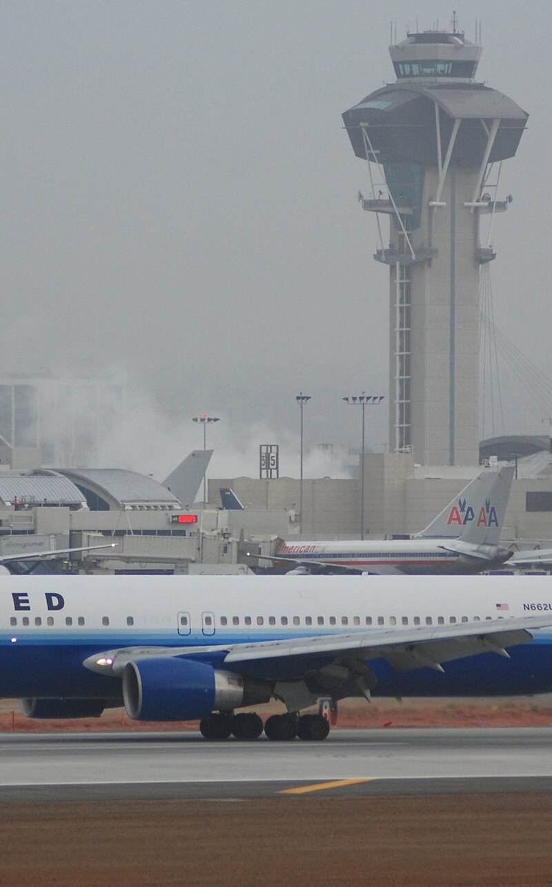 N662UA - Boeing