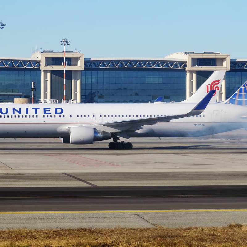 N662UA - Boeing