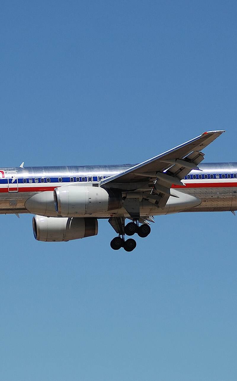 N664AA - Aircraft