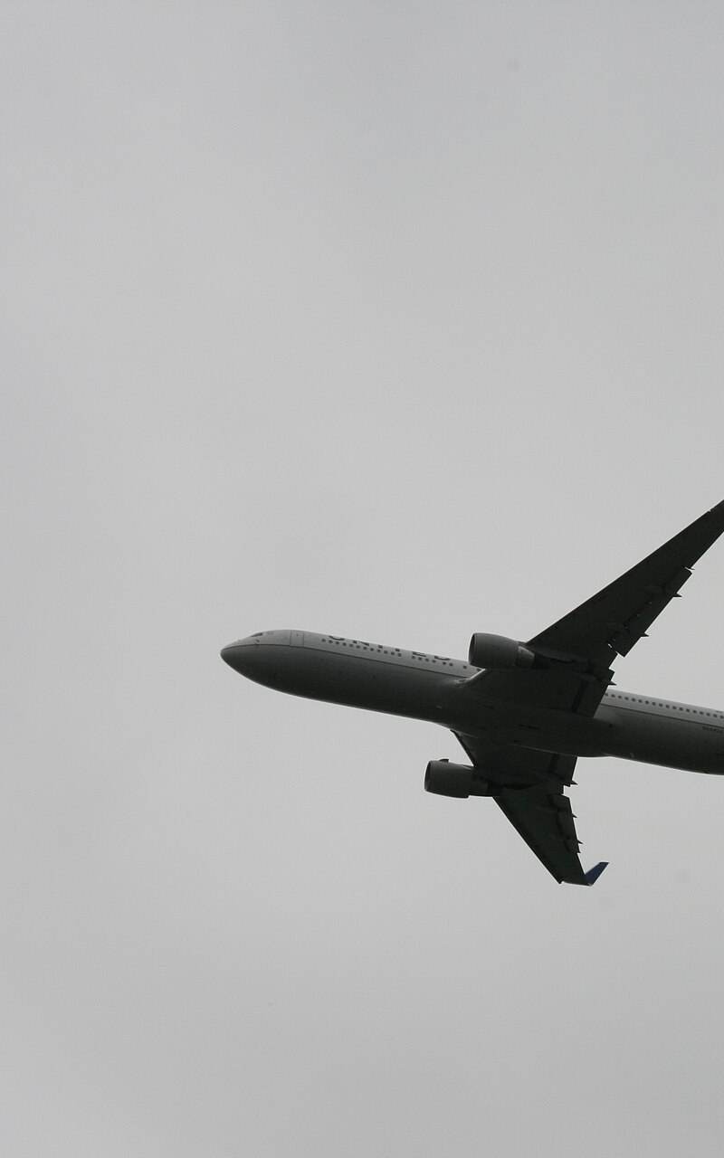 N664UA - Boeing