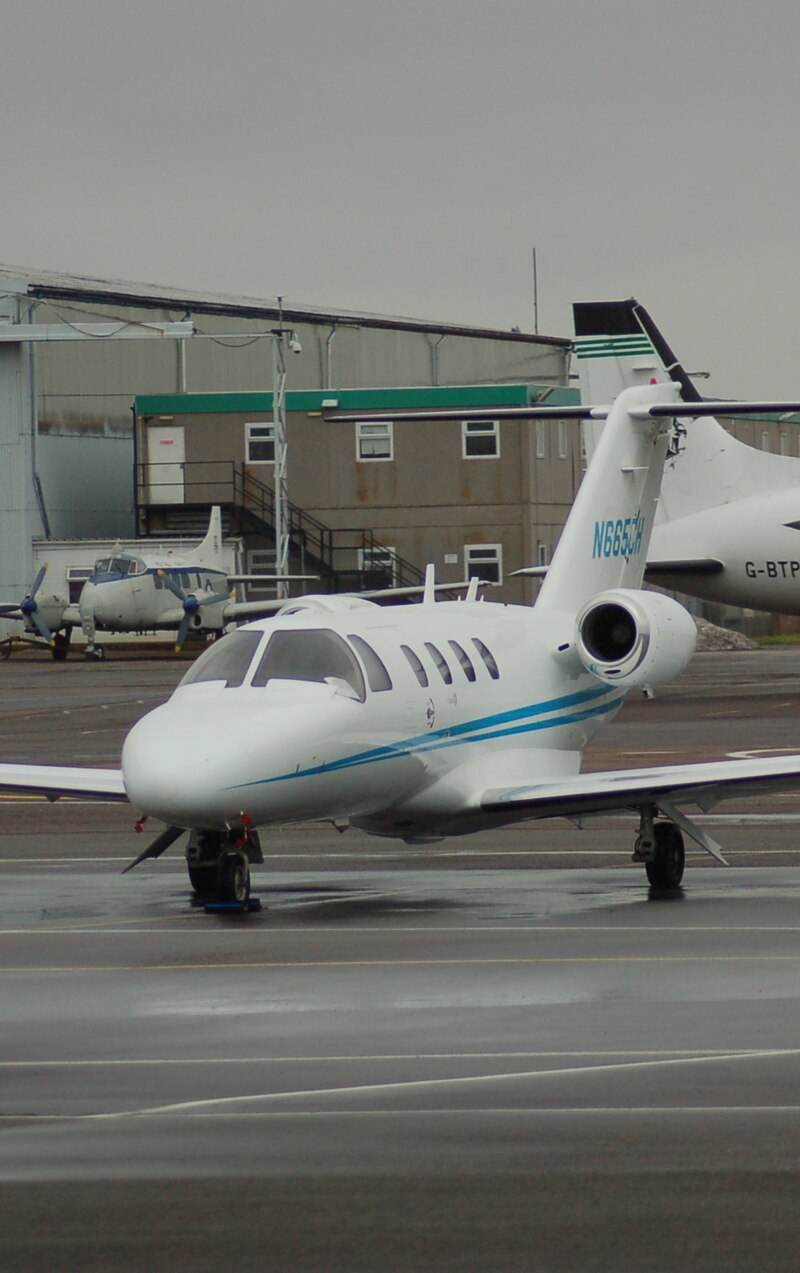 N665CH - Business jet