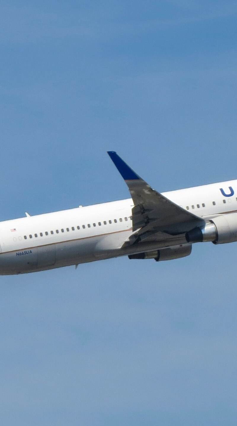 N665UA - Boeing