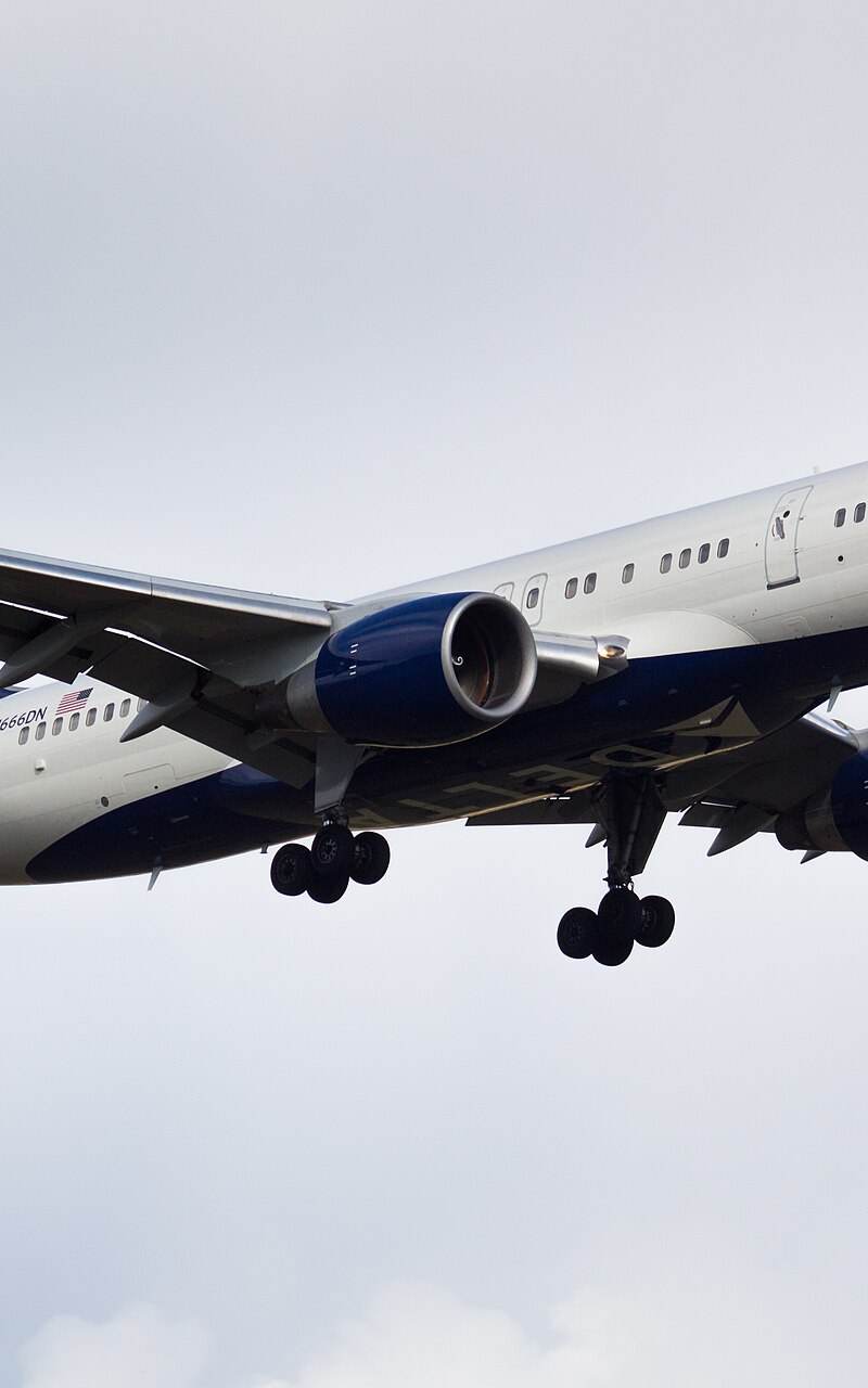 N666DN - Twin-engine aircraft