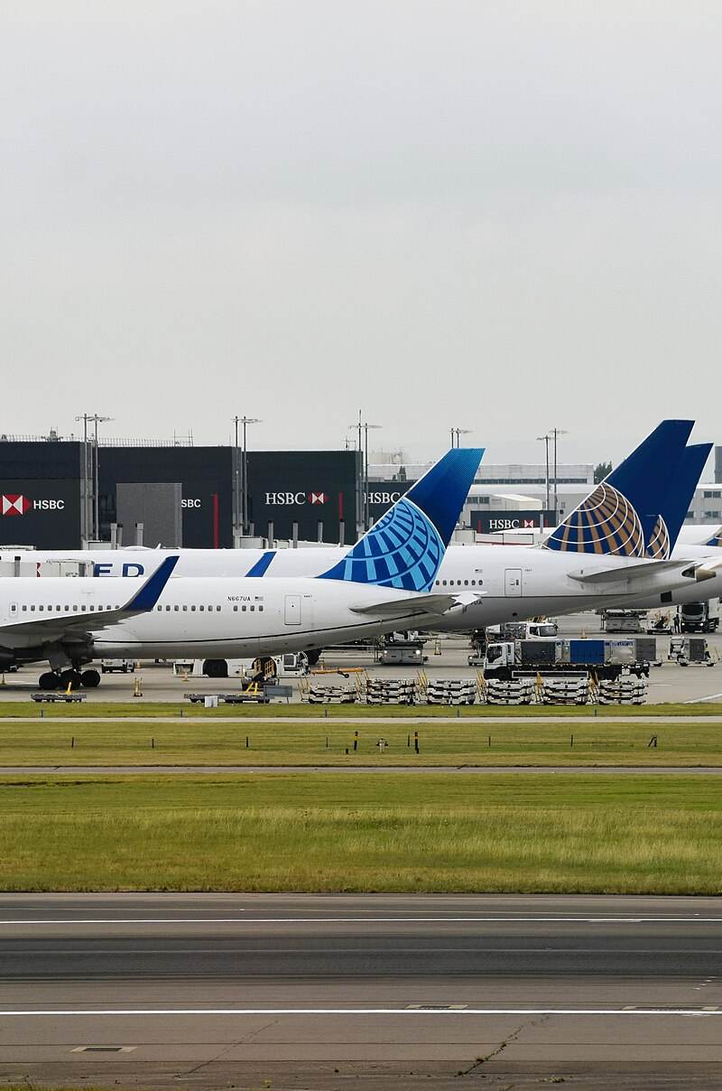 N667UA - Boeing