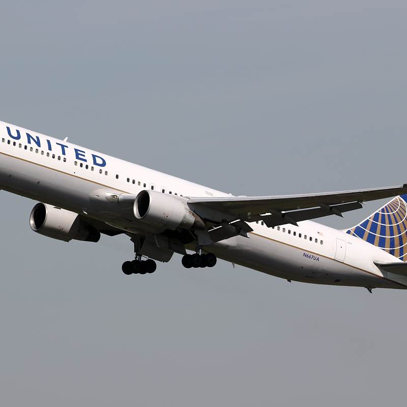 N667UA - Boeing