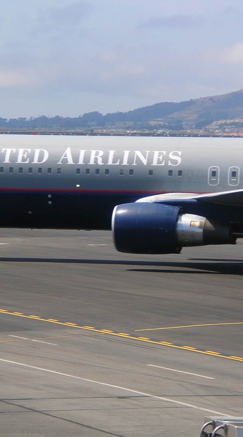 N667UA - Boeing