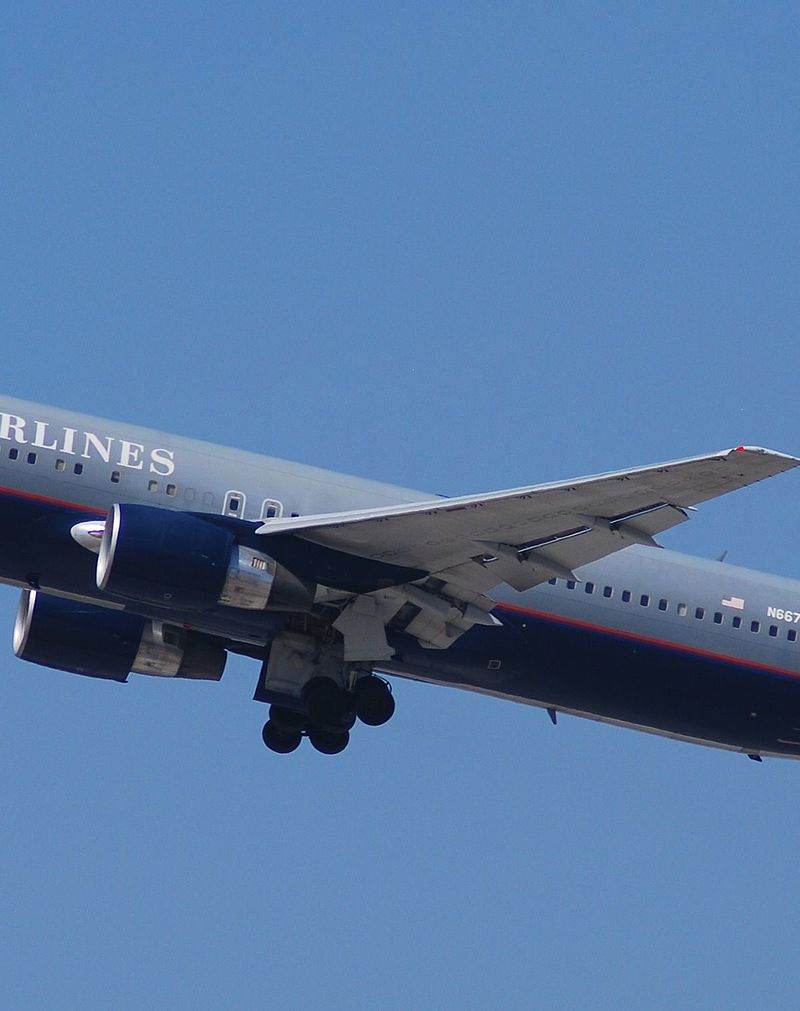 N667UA - Boeing