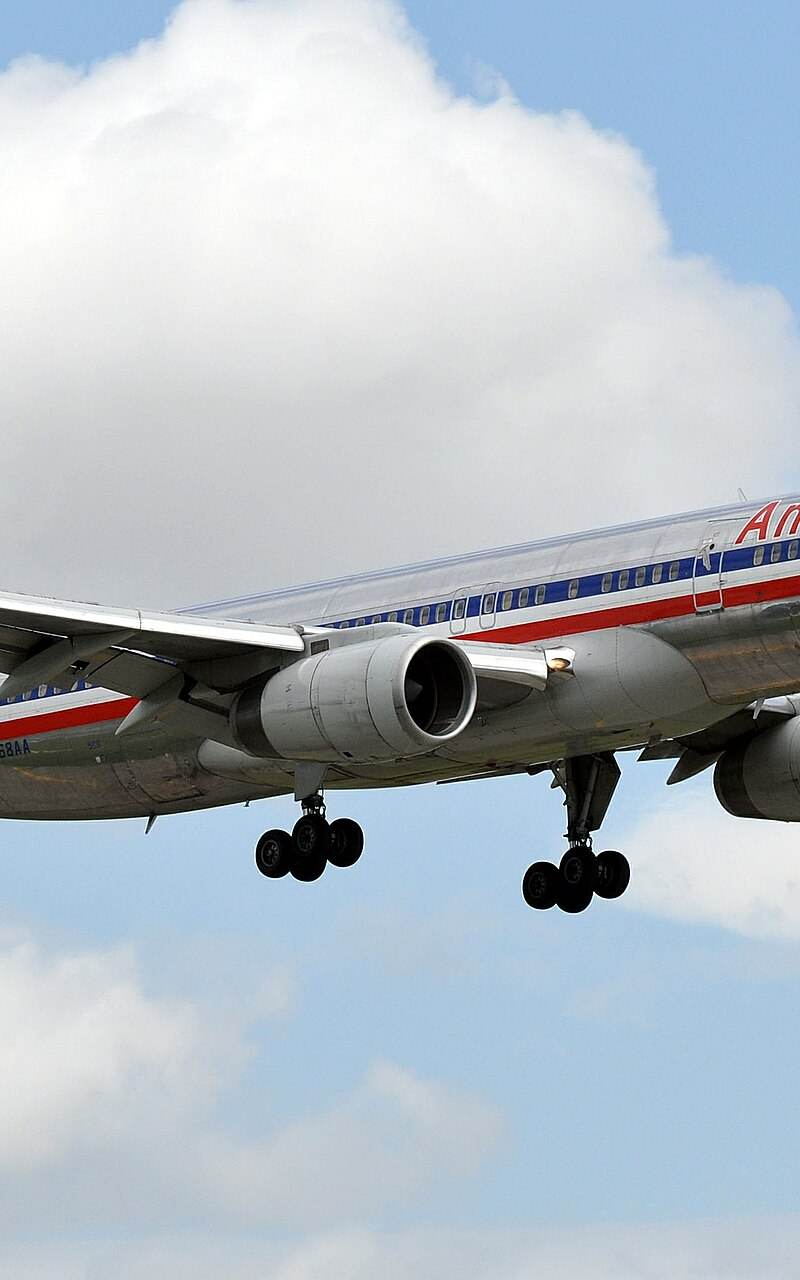 N668AA - Boeing