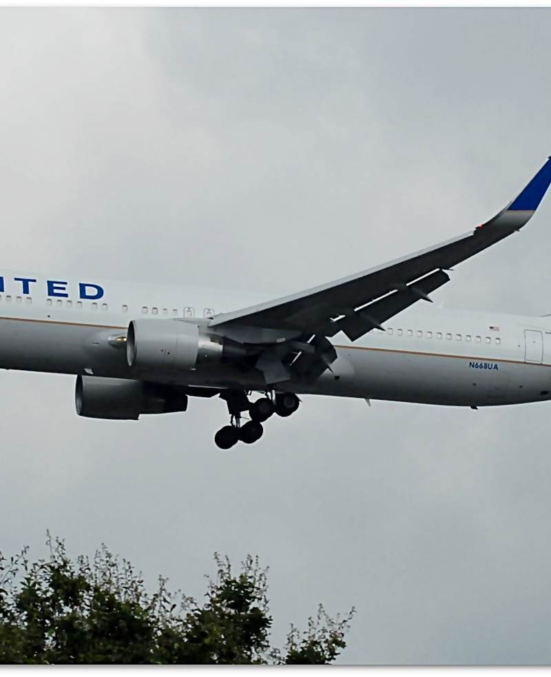 N668UA - Boeing