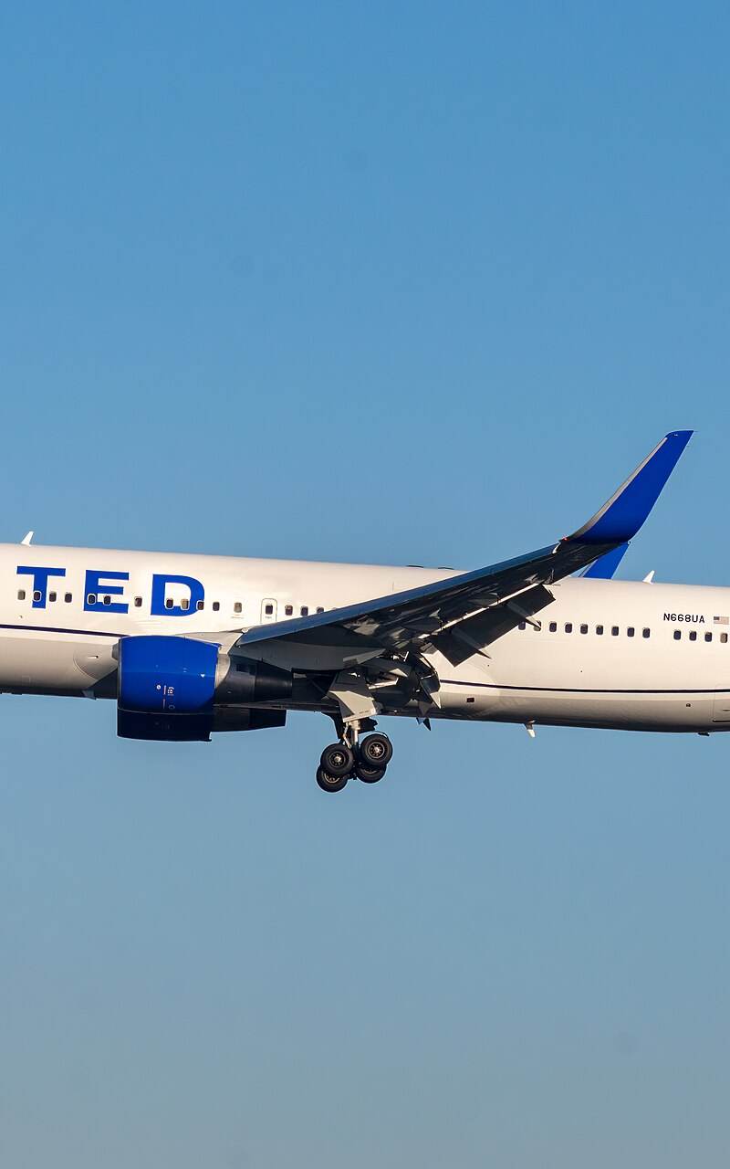 N668UA - Boeing