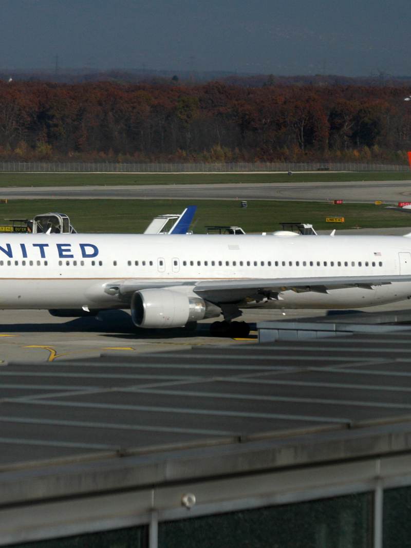 N669UA - Boeing