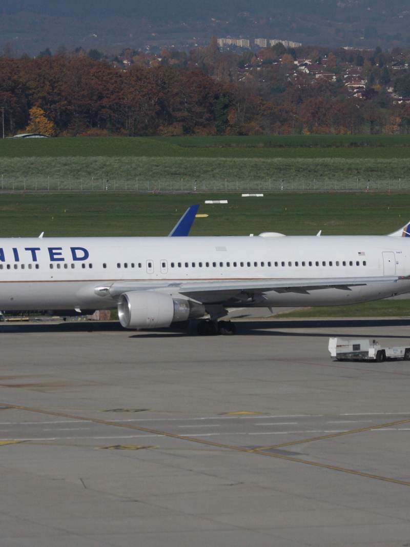 N669UA - Boeing
