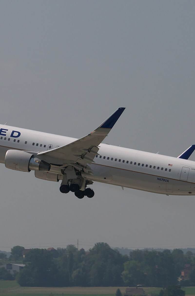N670UA - Boeing