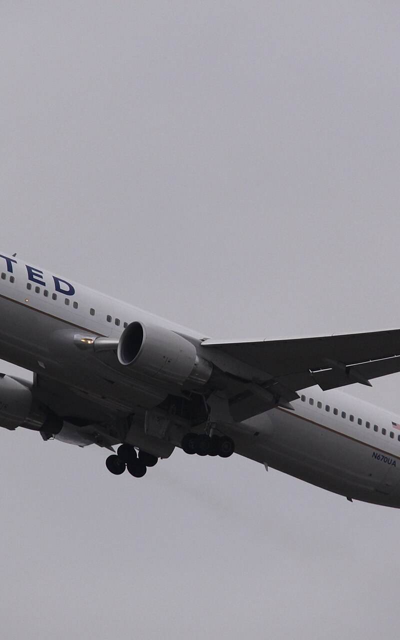N670UA - Boeing