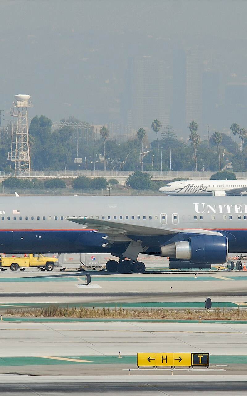 N670UA - Boeing