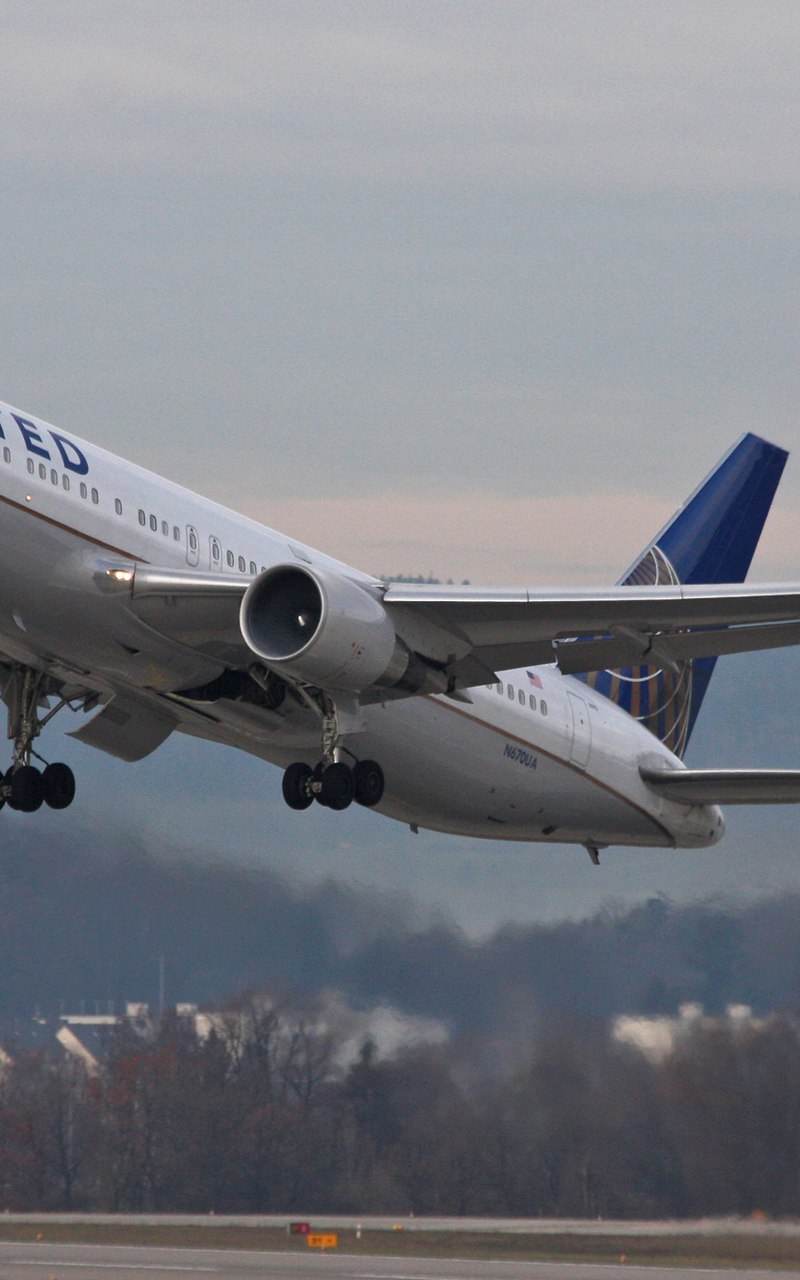 N670UA - Boeing