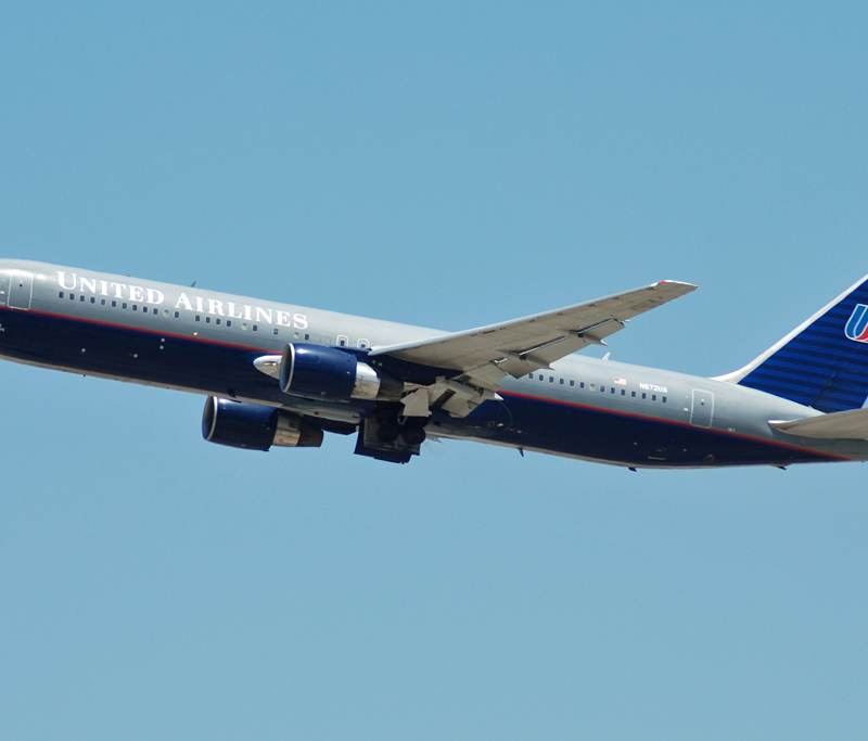 N672UA - Boeing
