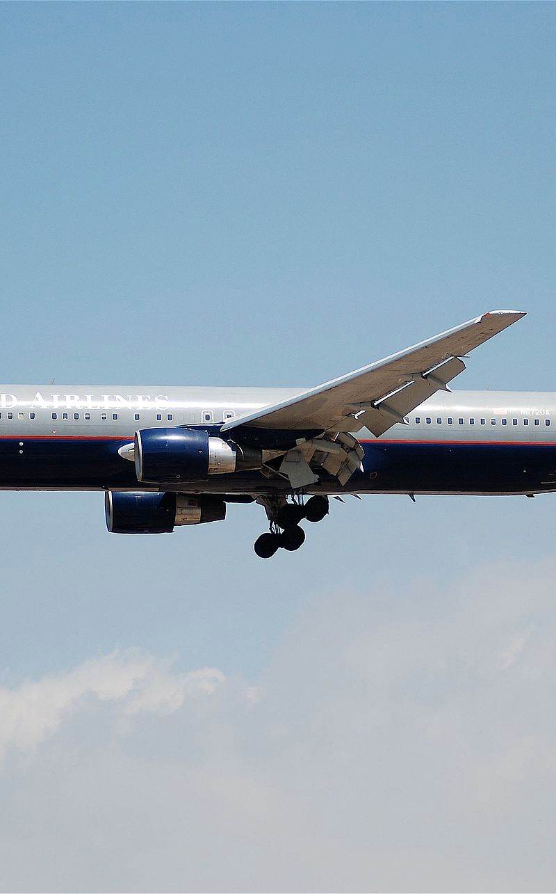 N672UA - Boeing