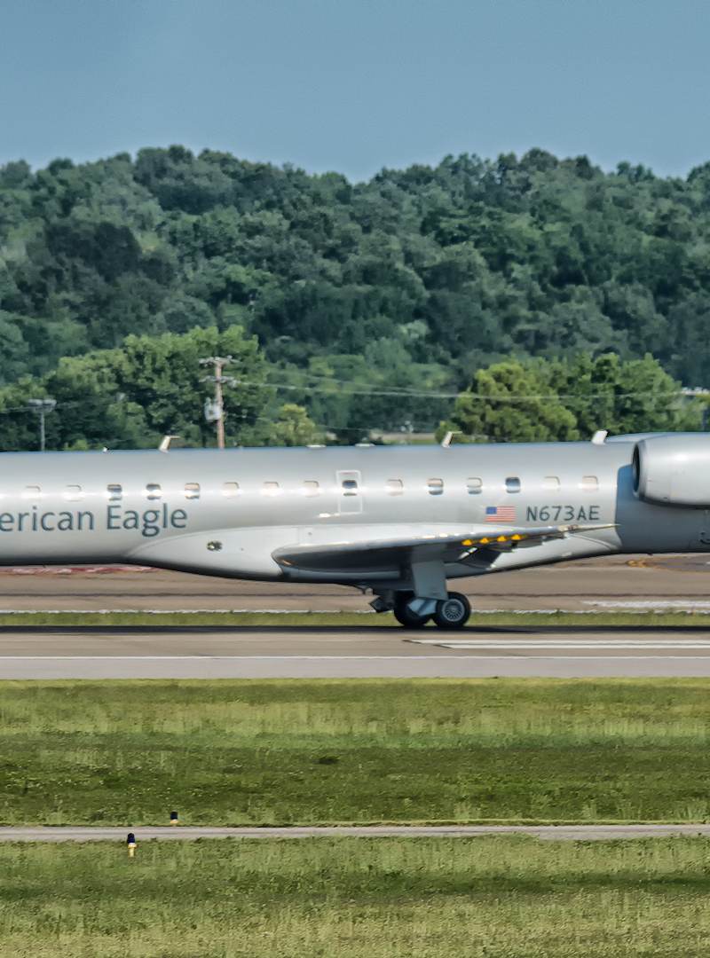 N673AE - Embraer