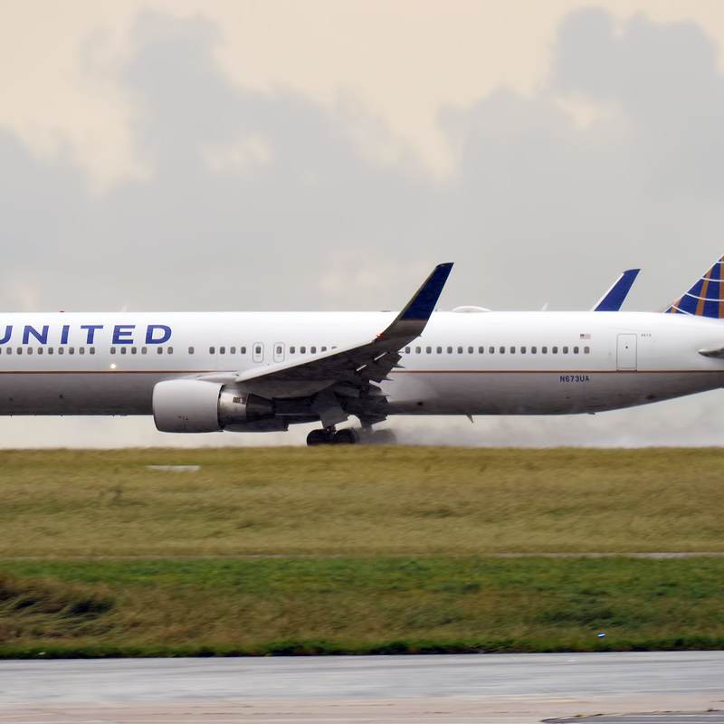 N673UA - Boeing