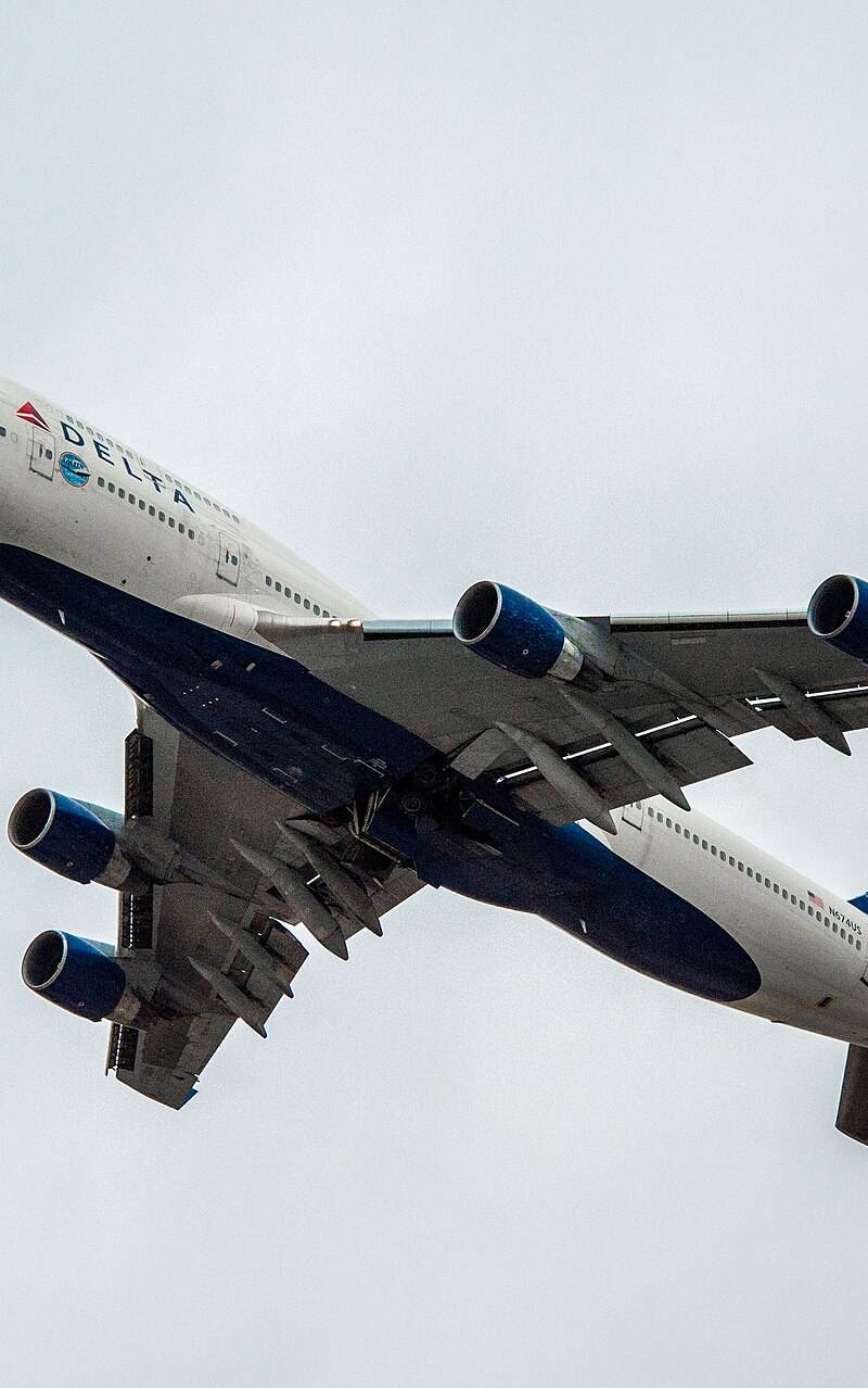 N674US - Aircraft