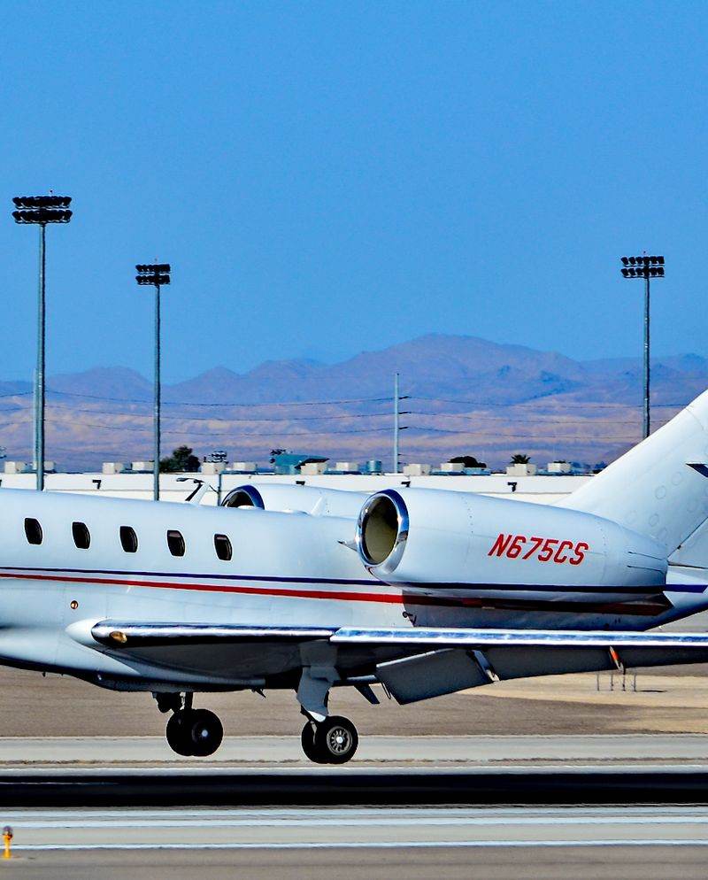 N675CS - Business jet