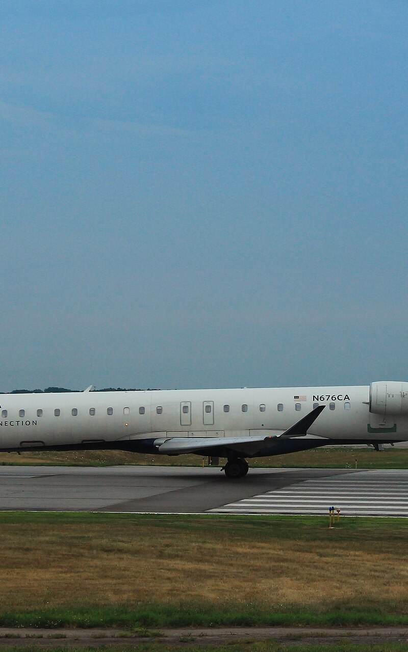 N676CA - Aircraft