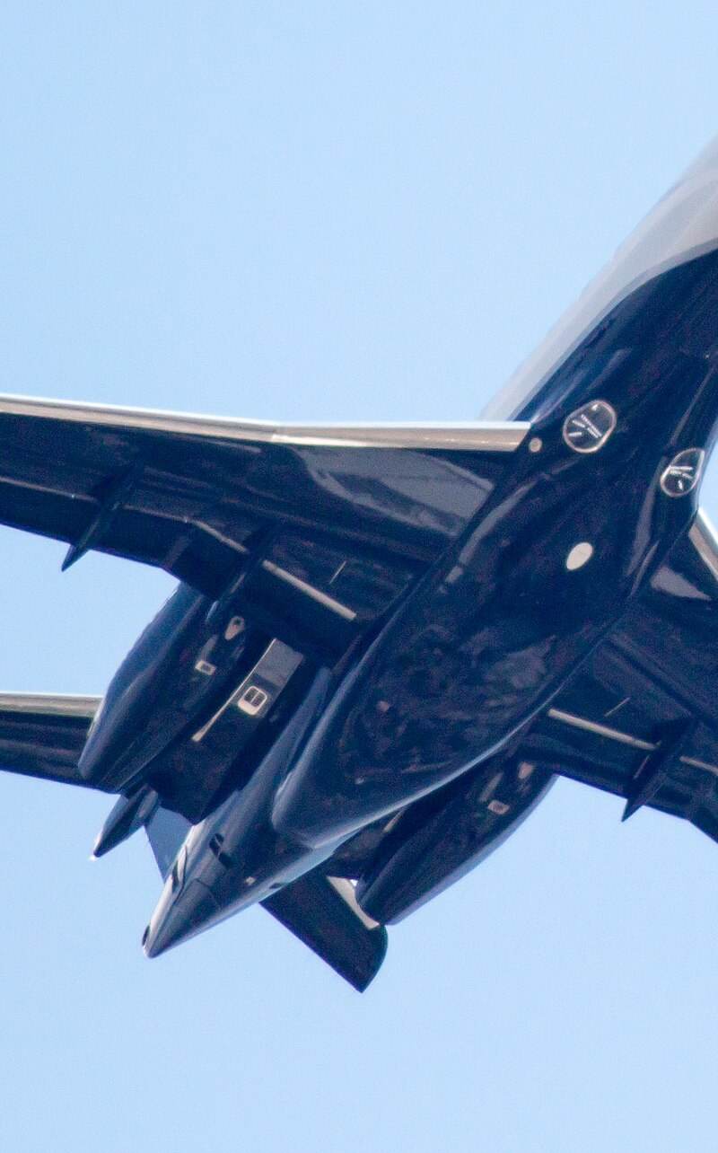 N676EE - Business jet