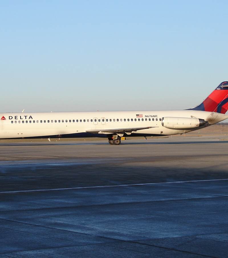 N676MC - Douglas