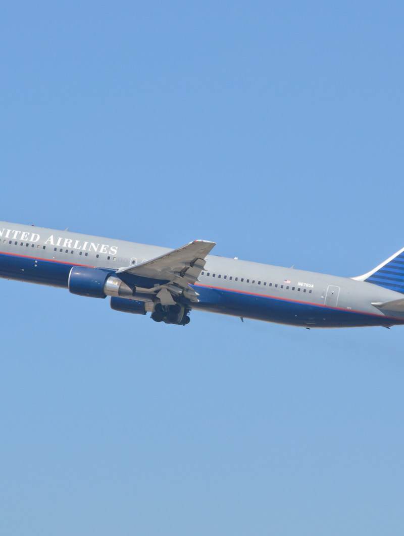 N676UA - Boeing