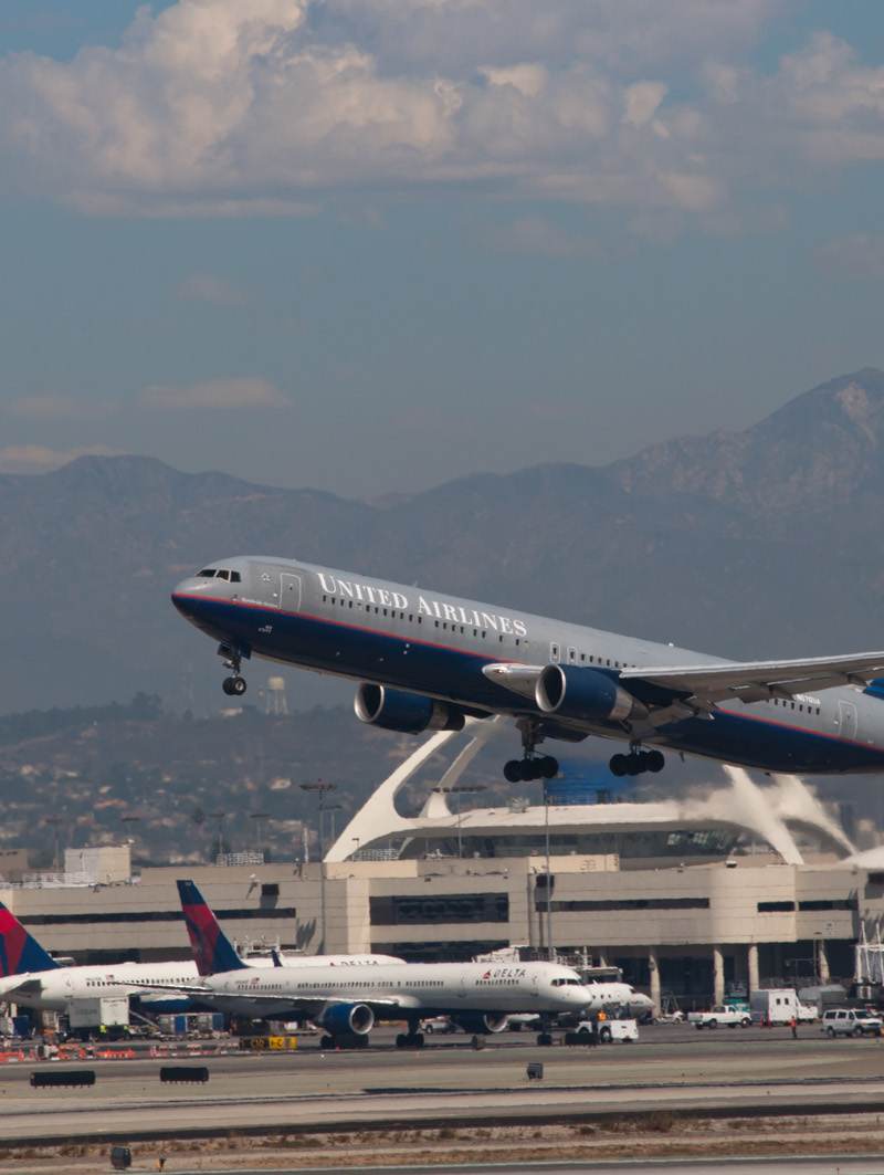N676UA - Boeing