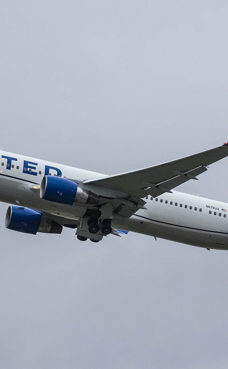 N676UA - Boeing