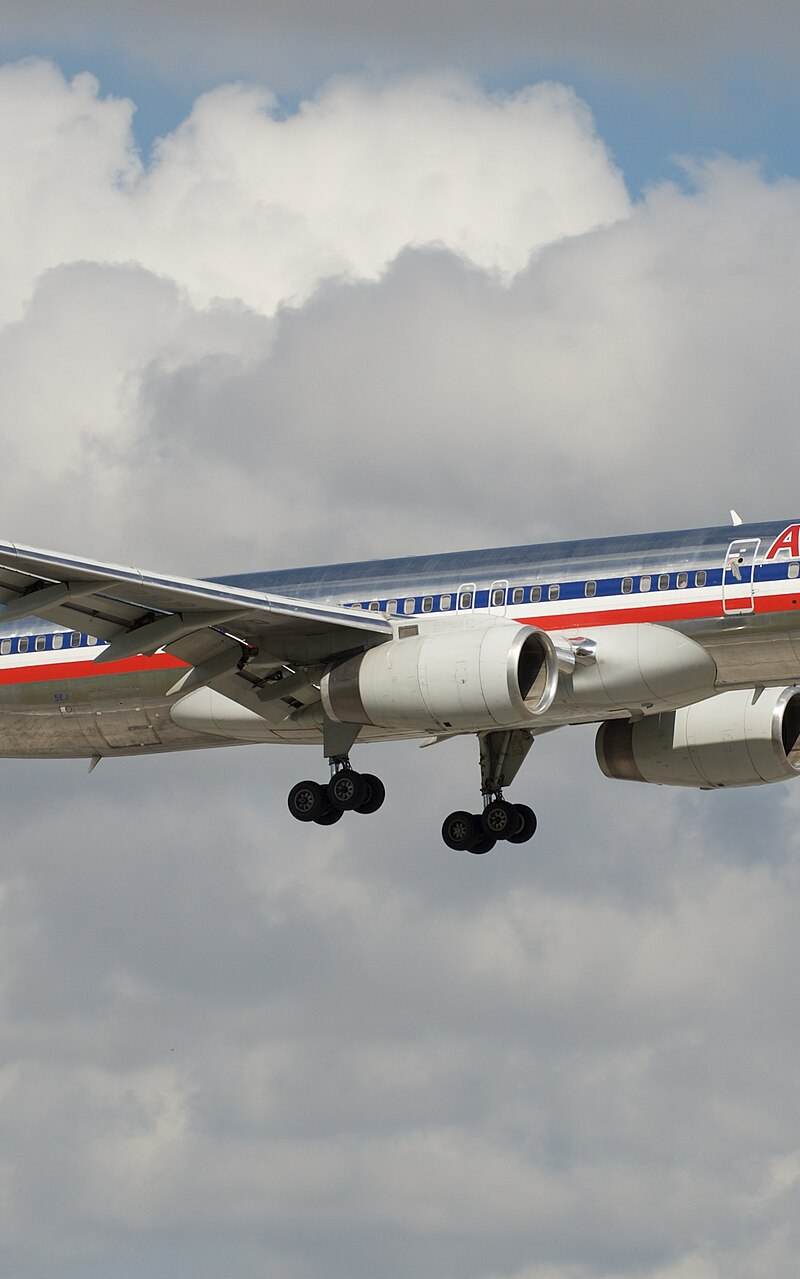 N677AN - Boeing