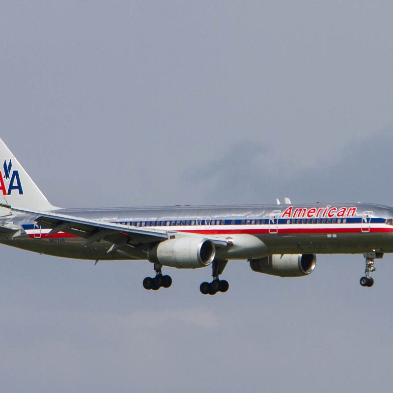 N677AN - Boeing