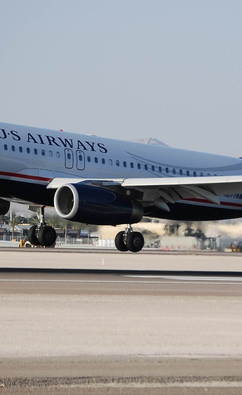 N677AW - Airbus